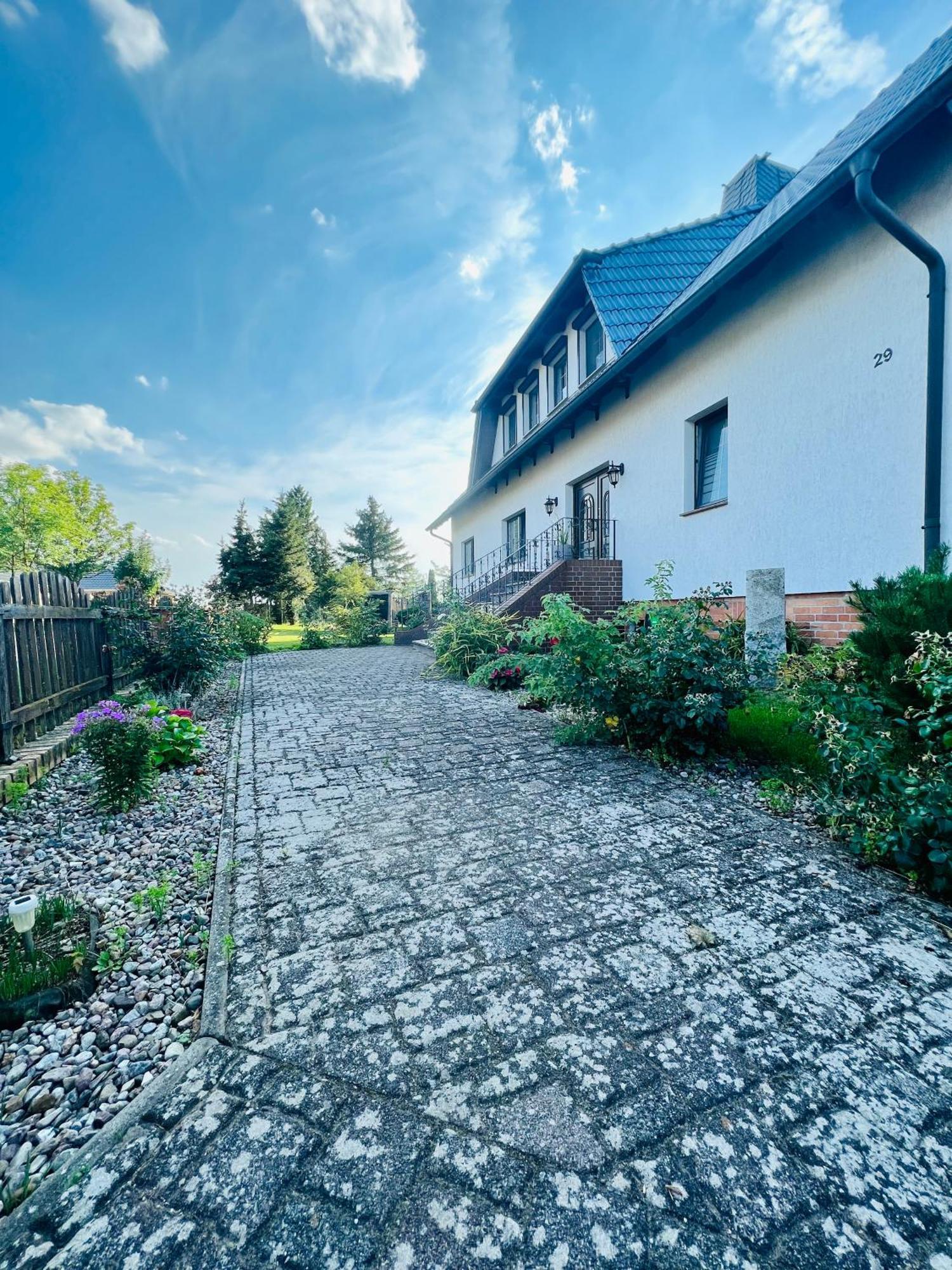 Grosses Ferienzimmer Uckermark Casekow Buitenkant foto